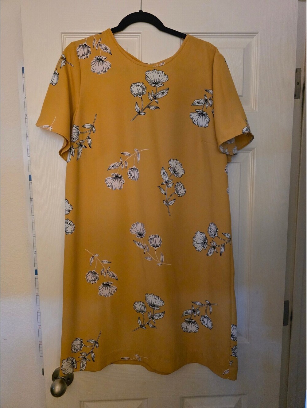 EUC Ann Taylor Factory Yellow Floral Print Dress Size 14
